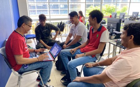 El viaje de ensueño de un grupo de estudiantes colombianos: Nestor Camelo, Adrián Mendoza, Diego Porras y Daniel Turizo a la NASA